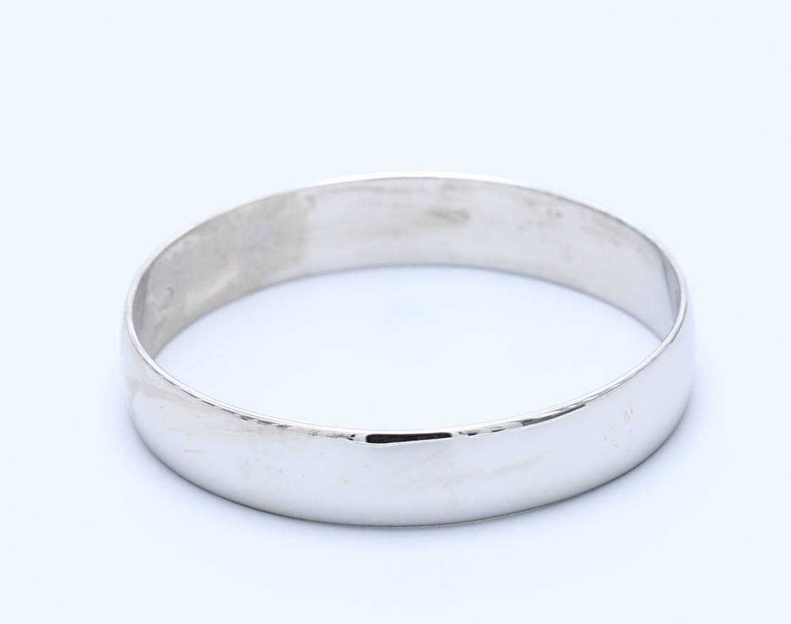 White Gold Gents Wedding Bands