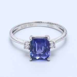 1.850ct Cushion 18kt White Gold Natural Gemstone Ring