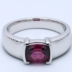 2.07ct Oval 18kt White Gold Natural Gemstone Ring