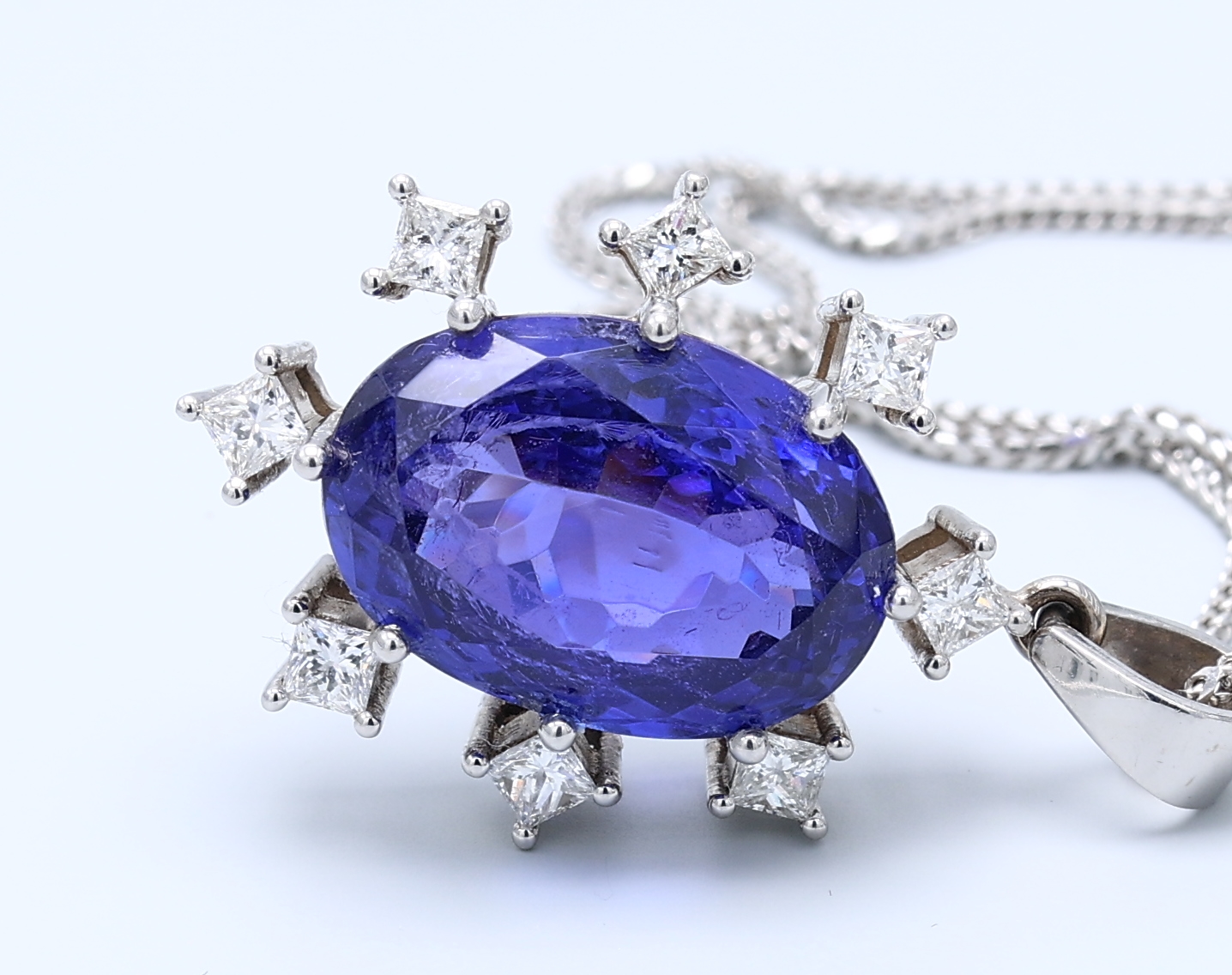 13.53ct Oval White Gold Gemstone Pendants