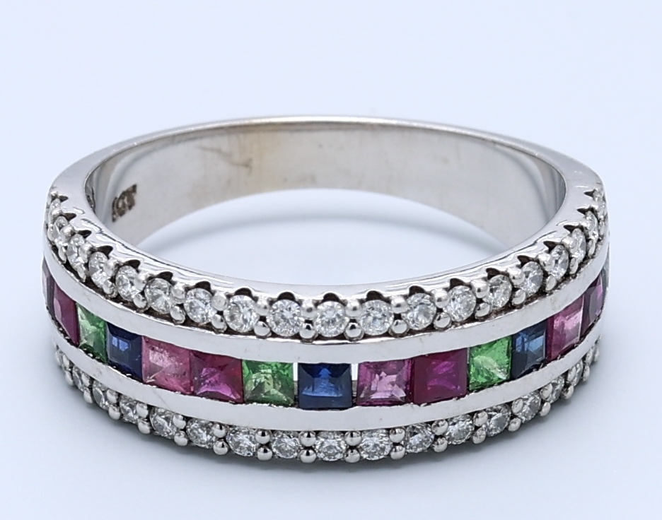 0.38ct Round 9kt White Gold Natural Gemstone Ring
