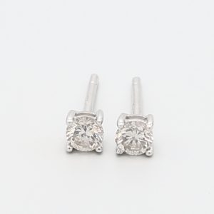 0.30ct Round 9kt White Gold Natural Diamond Earring