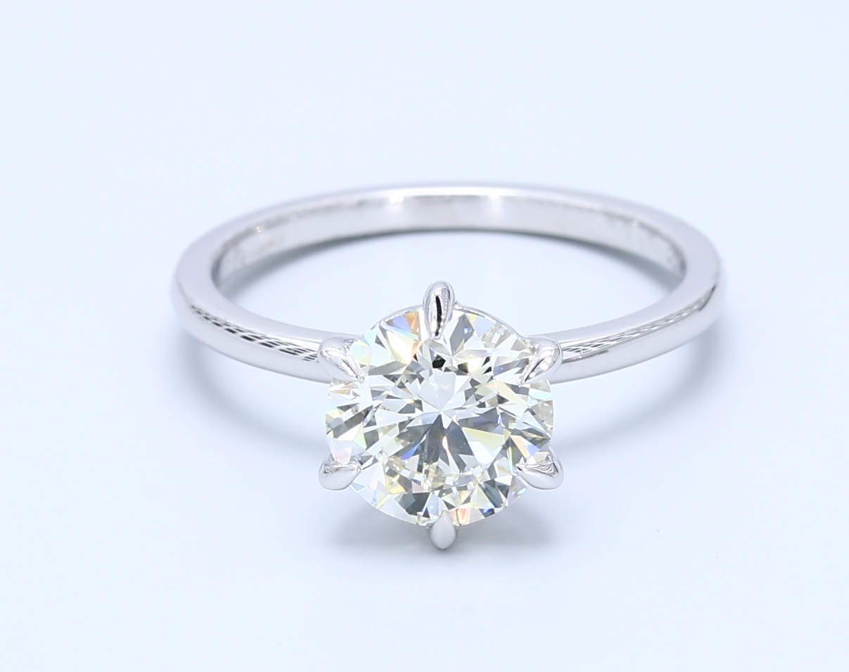 2.00ct Round 18kt White Gold Natural Diamond Engagement Ring