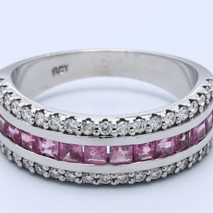 0.31ct Round White Gold Gemstone Rings